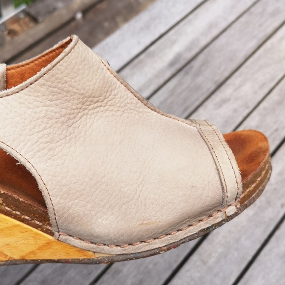 Art by The Art Company leather wedge sandals - Picture 3 of 15